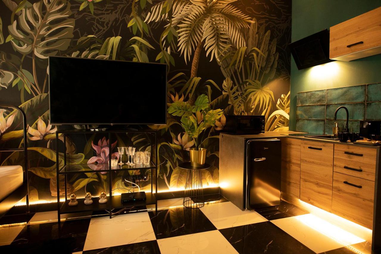 Jungle Apartments Breslavia Exterior foto